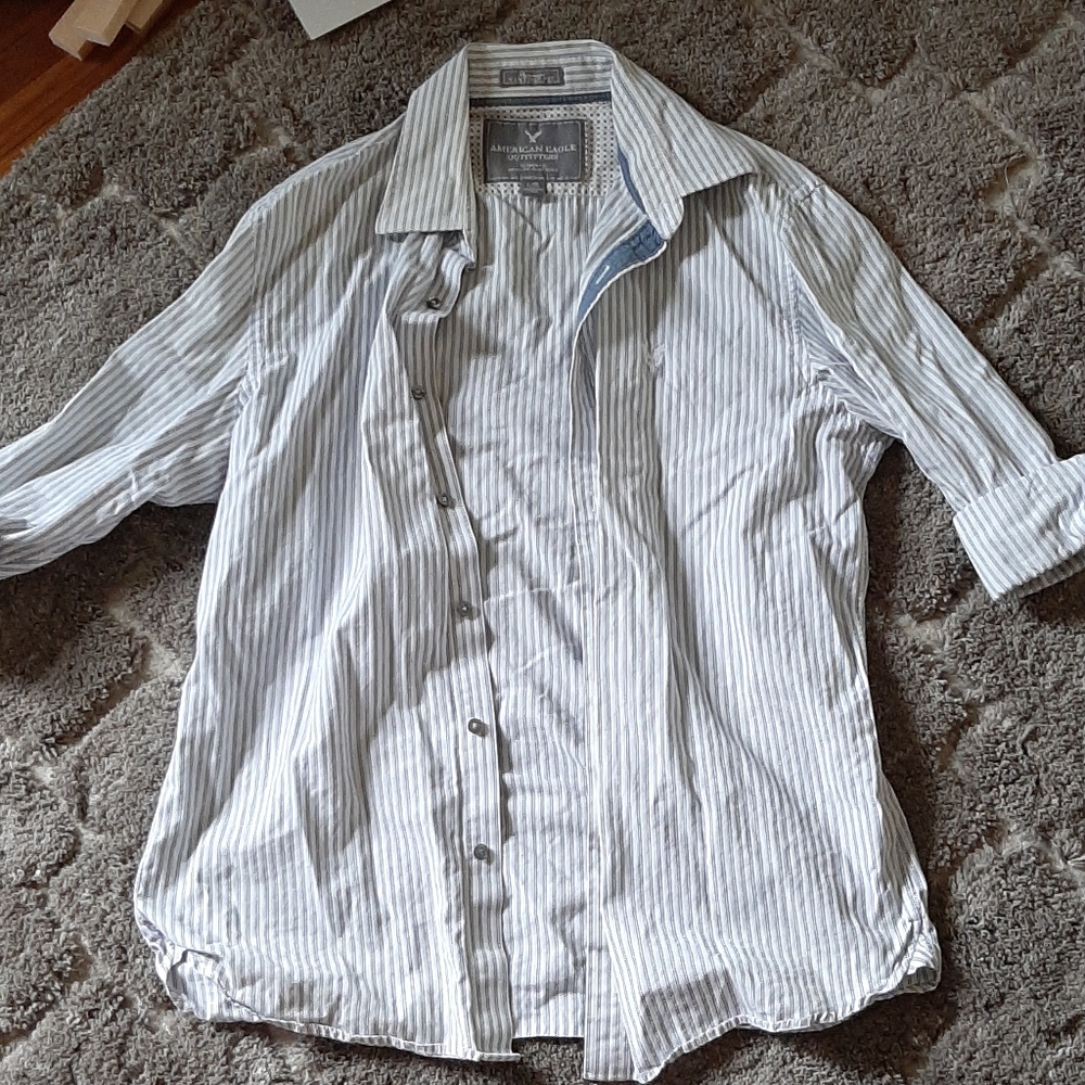 American Eagle blue white stripe button-up